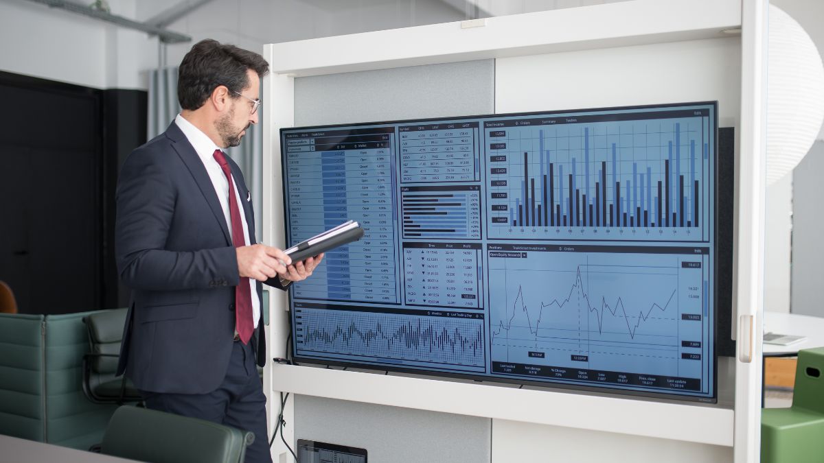 10 stocks with up to 36% upside